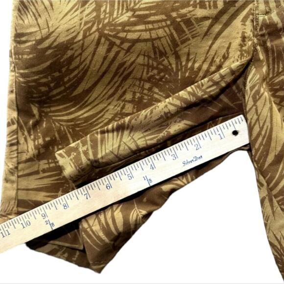 Garnet Hill Women's Salt Washed Chino Shorts Beachwood Palm Brown Sz 10 Medium - Picture 3 of 10